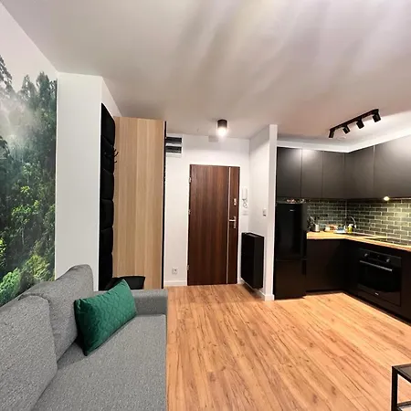 Hill Apartment *